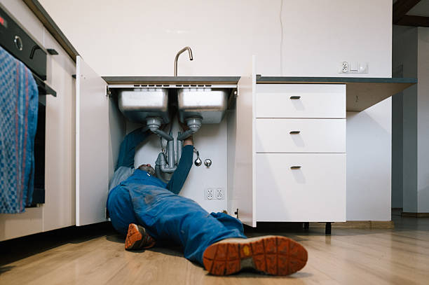 Professional Leak Detection technician working in Chadwicks, NY